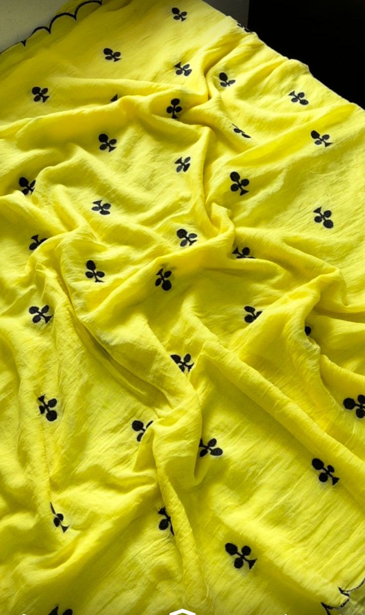 Yellow with club design and scallop