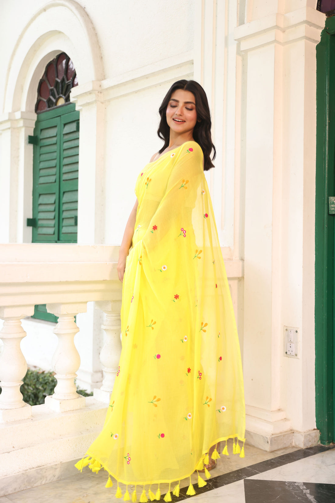 Yellow multifloral